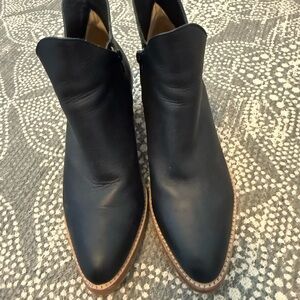 Poppy Barley 7.5 Black Ankle Boots